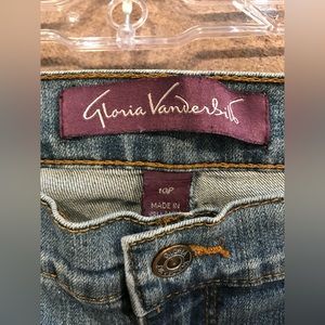 Women’s Jeans